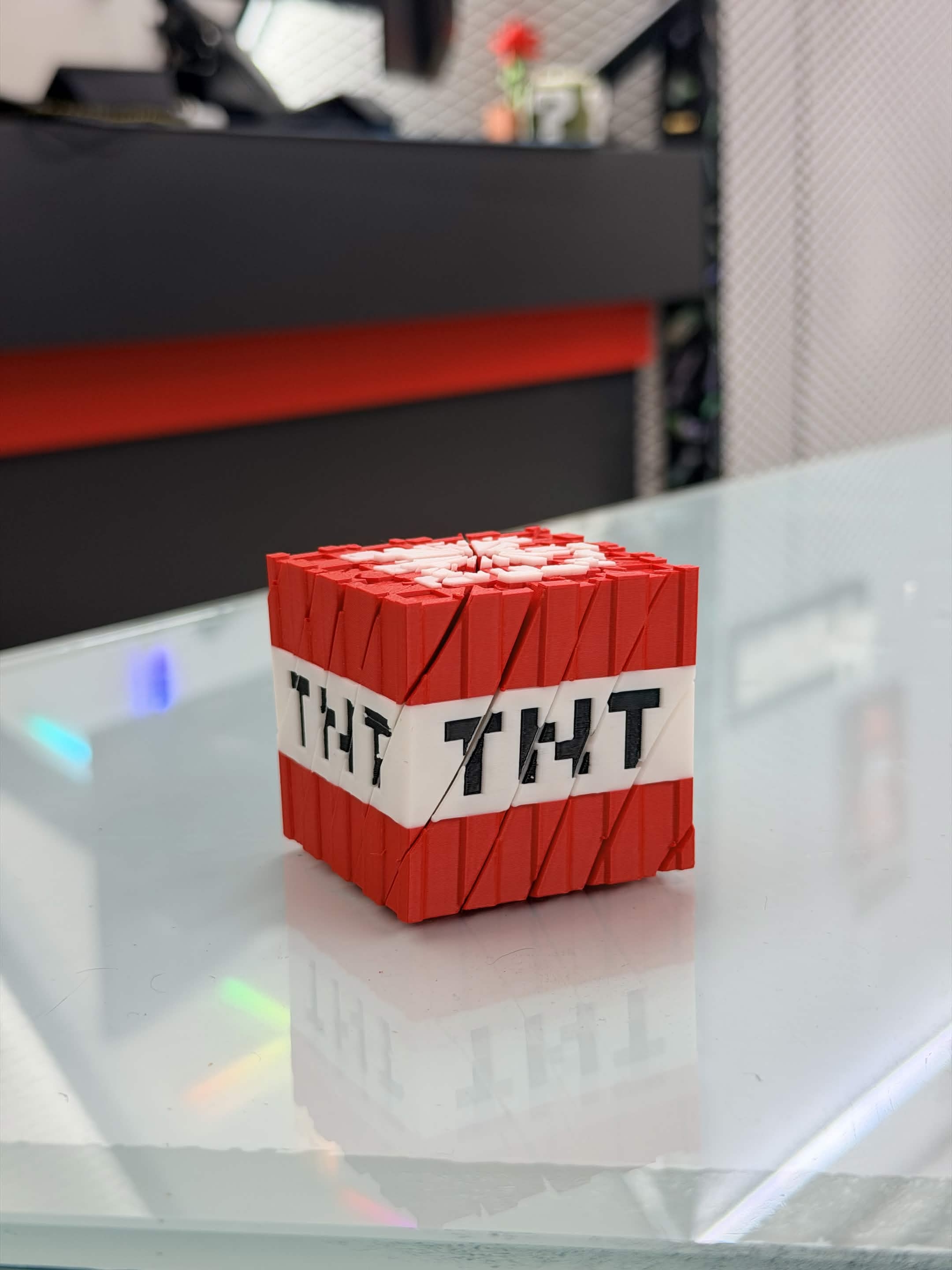 مجسم tnt متحرك